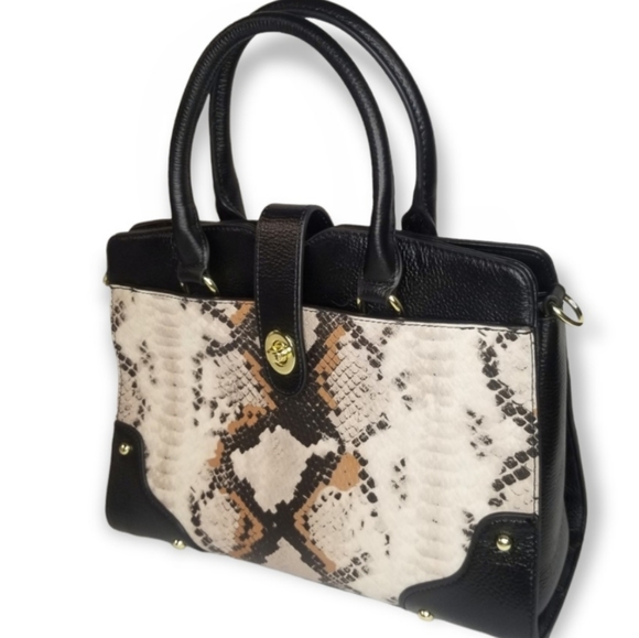 Chic Leather Purse with Animal Print - Picture 3 of 6